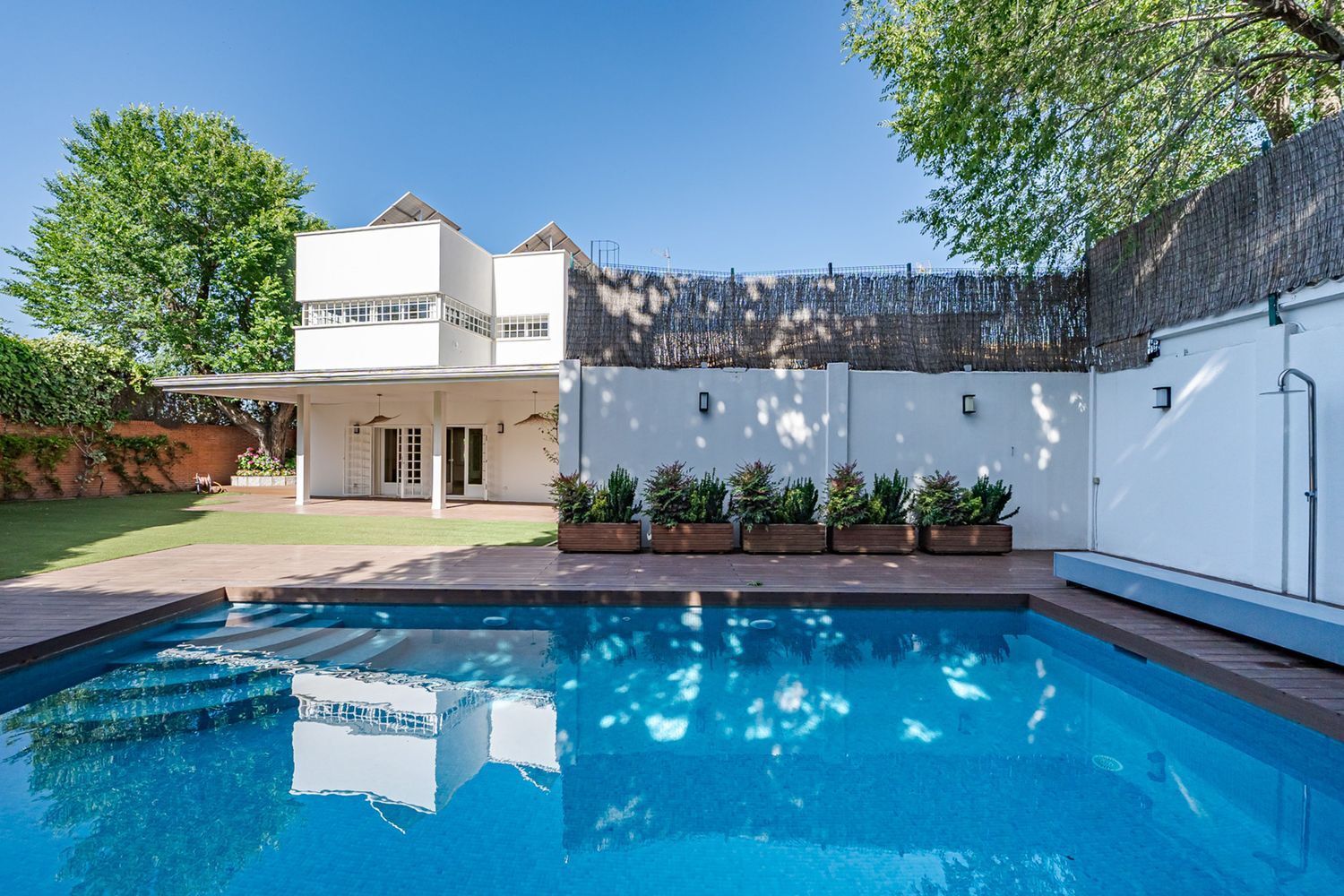 Chalet pareado en venta, Fuencarral-El Pardo - Mirasierra, Madrid