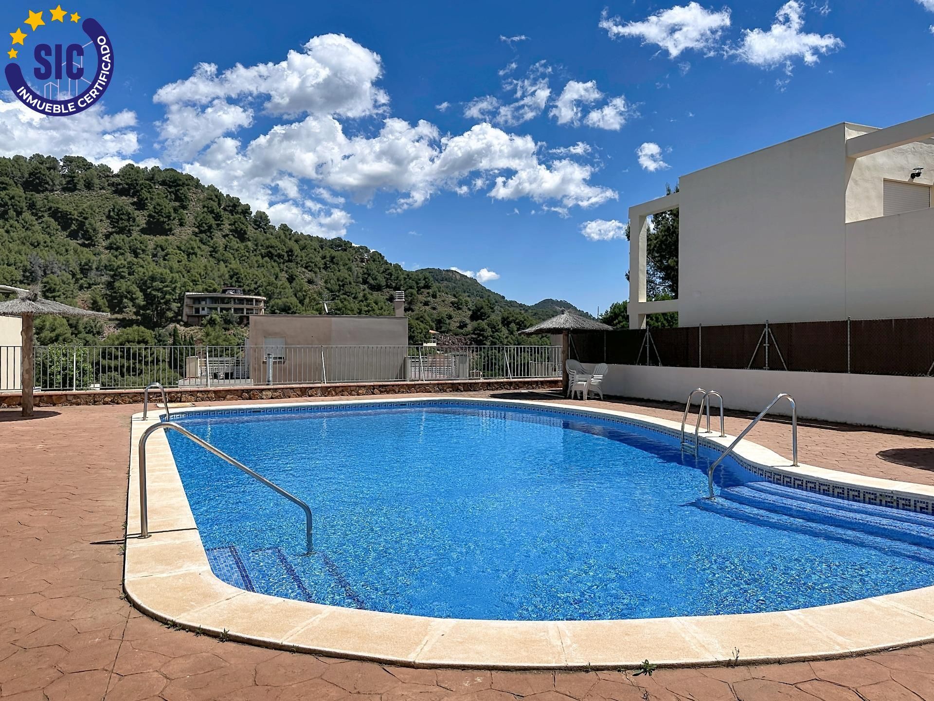 Chalet adosado en venta, Serra