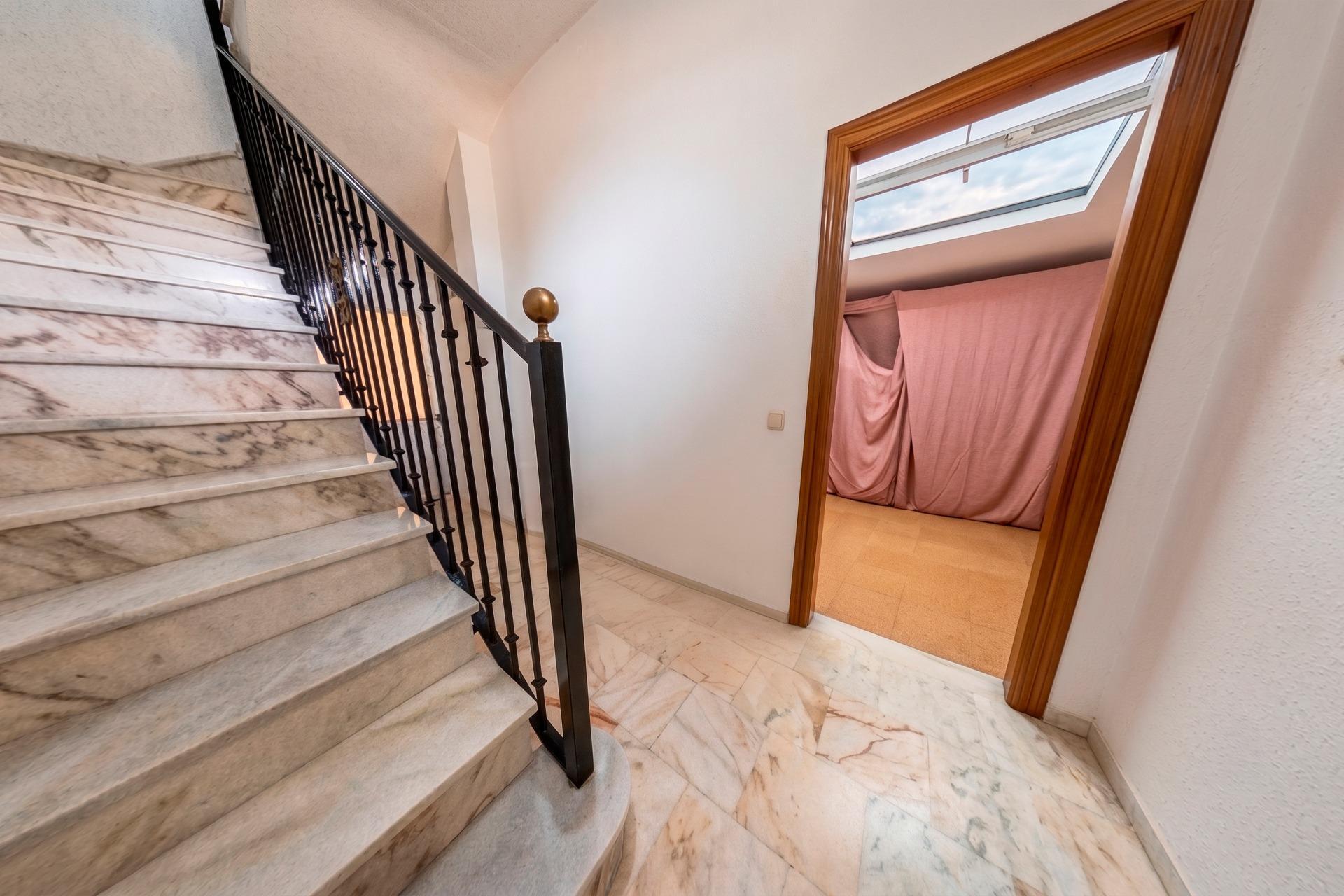 Chalet adosado en venta, Fuente Vaqueros, Granada, Granada