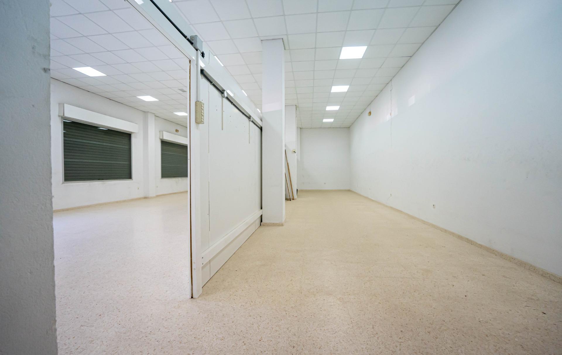 Local Comercial en venta, Alcalá del Río