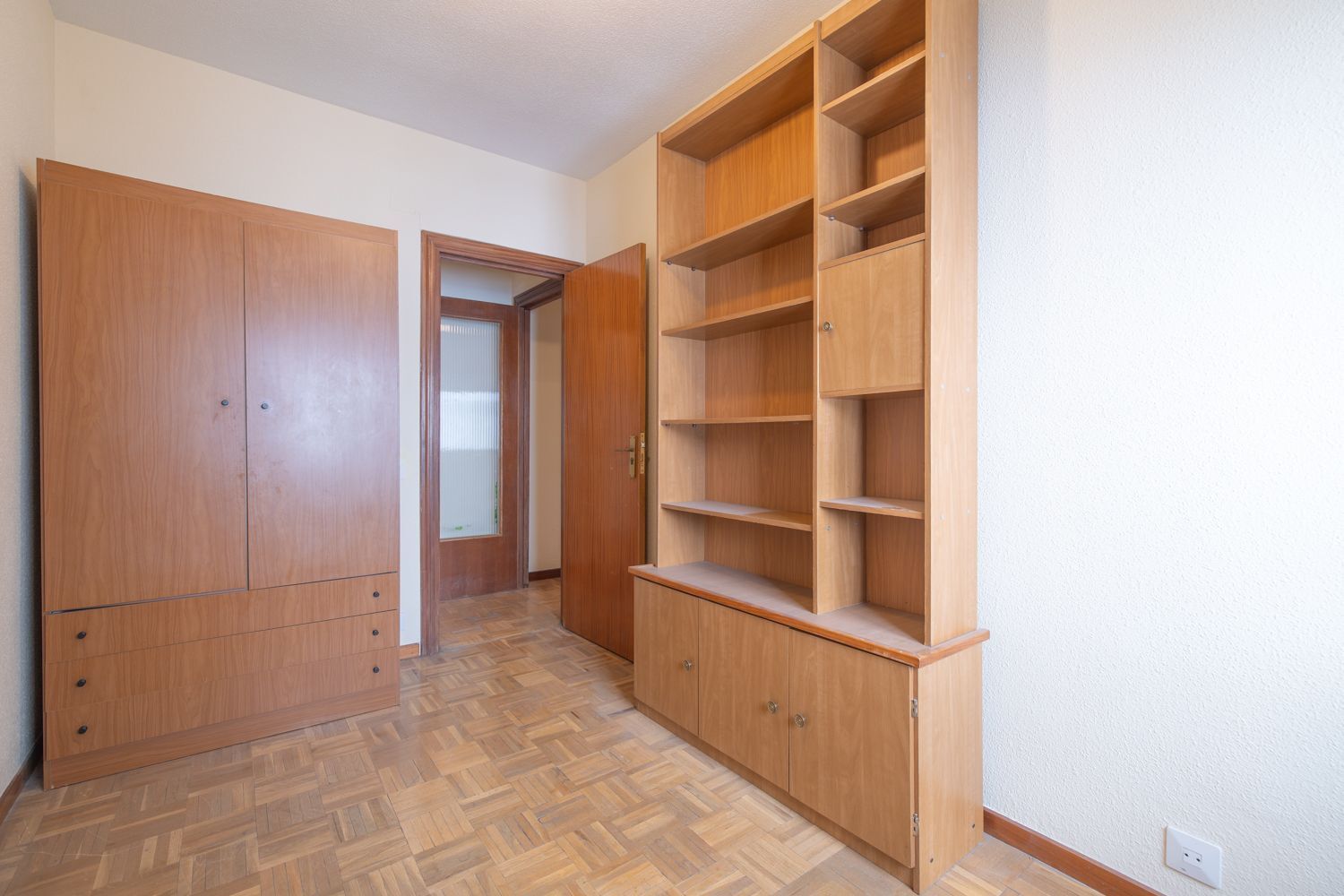 Piso en venta en calle De Los Pontones, Madrid 8/40