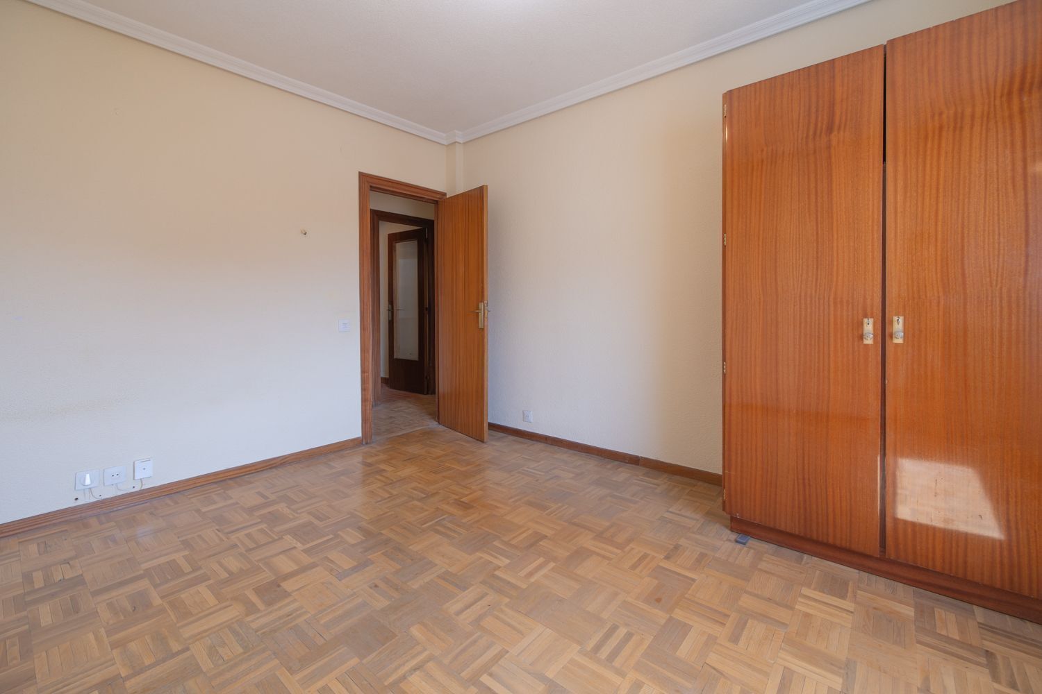 Piso en venta en calle De Los Pontones, Madrid 12/40
