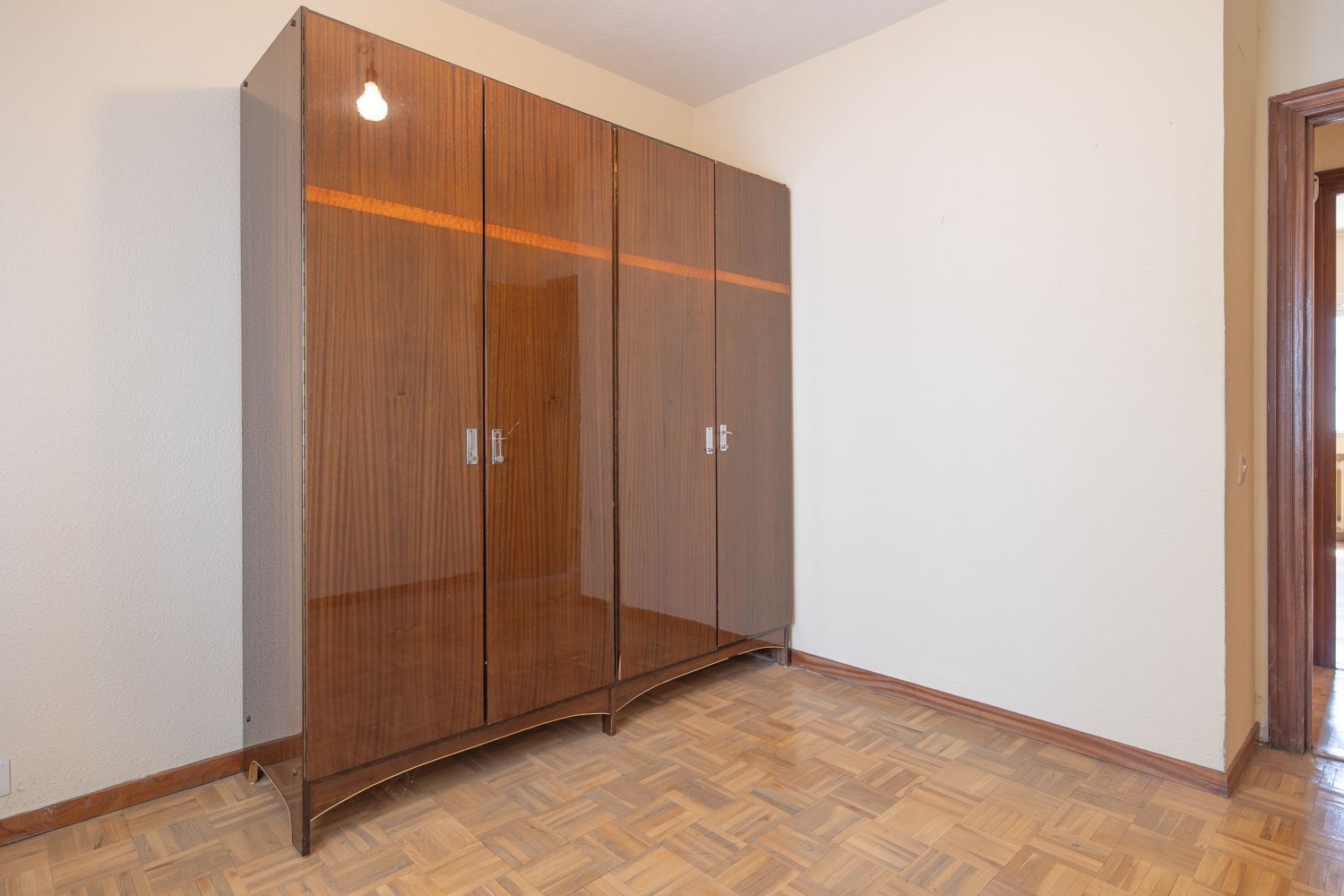 Piso en venta en calle De Los Pontones, Madrid 17/40
