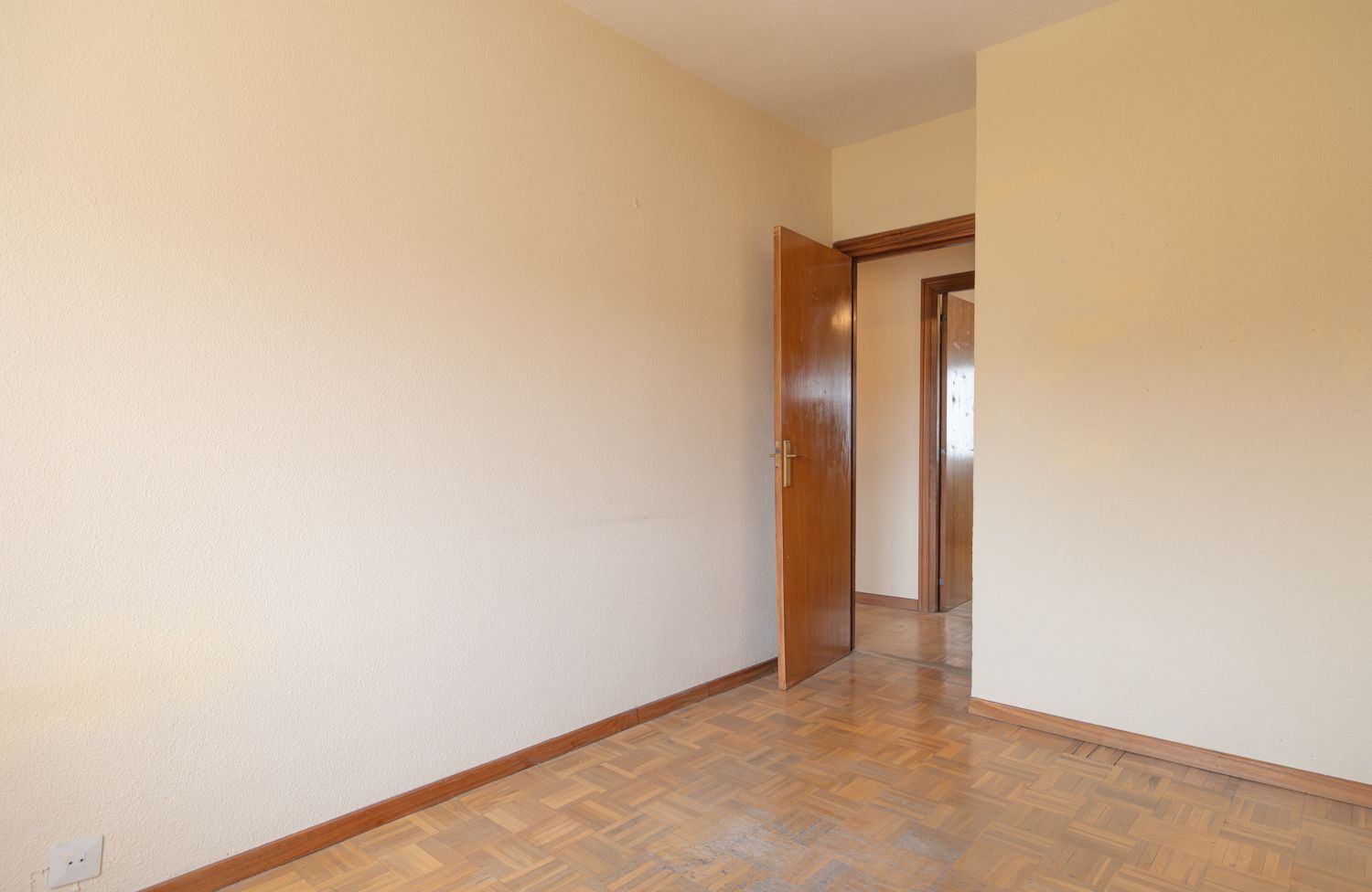 Piso en venta en calle De Los Pontones, Madrid 25/40