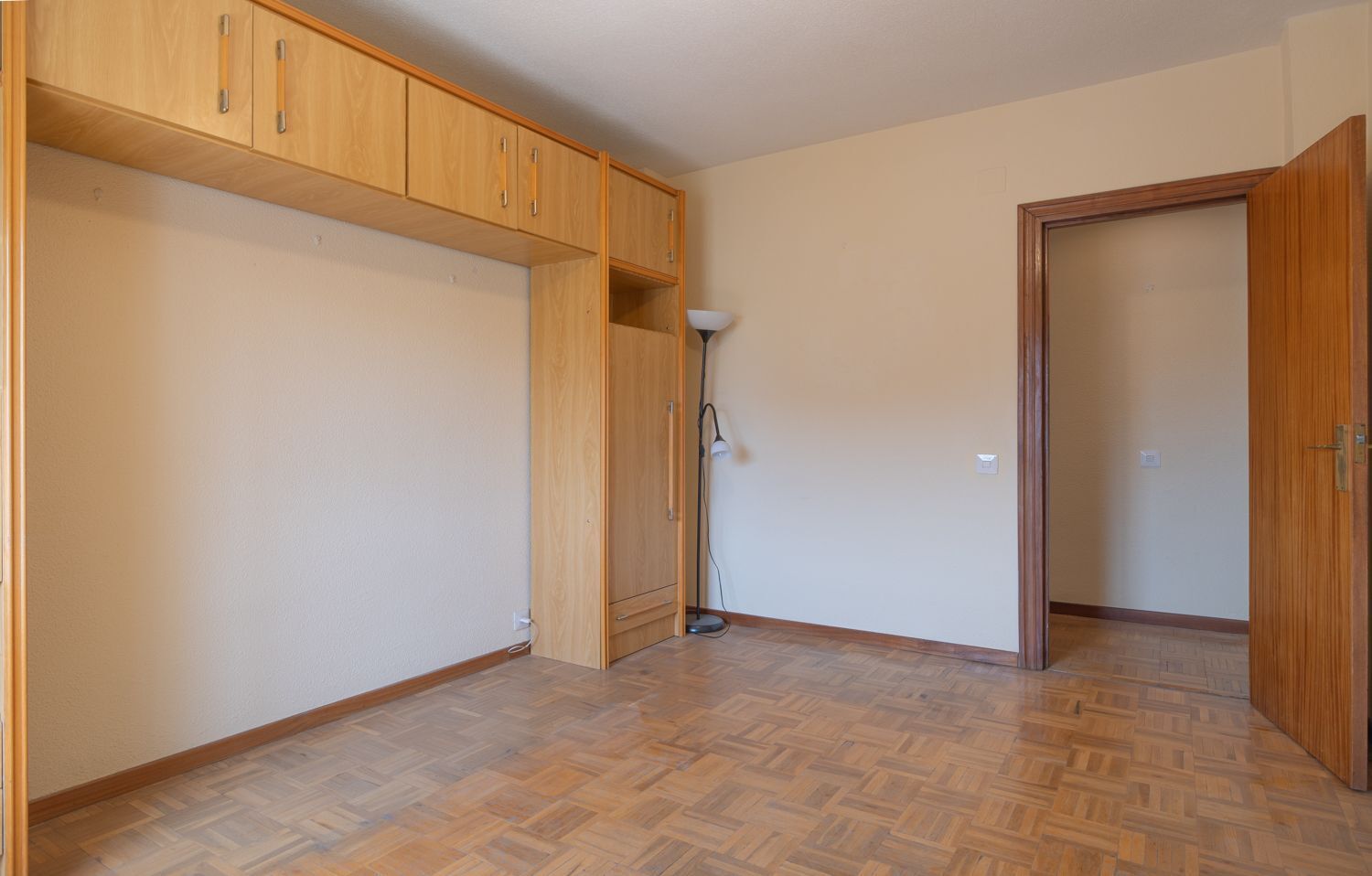 Piso en venta en calle De Los Pontones, Madrid 28/40
