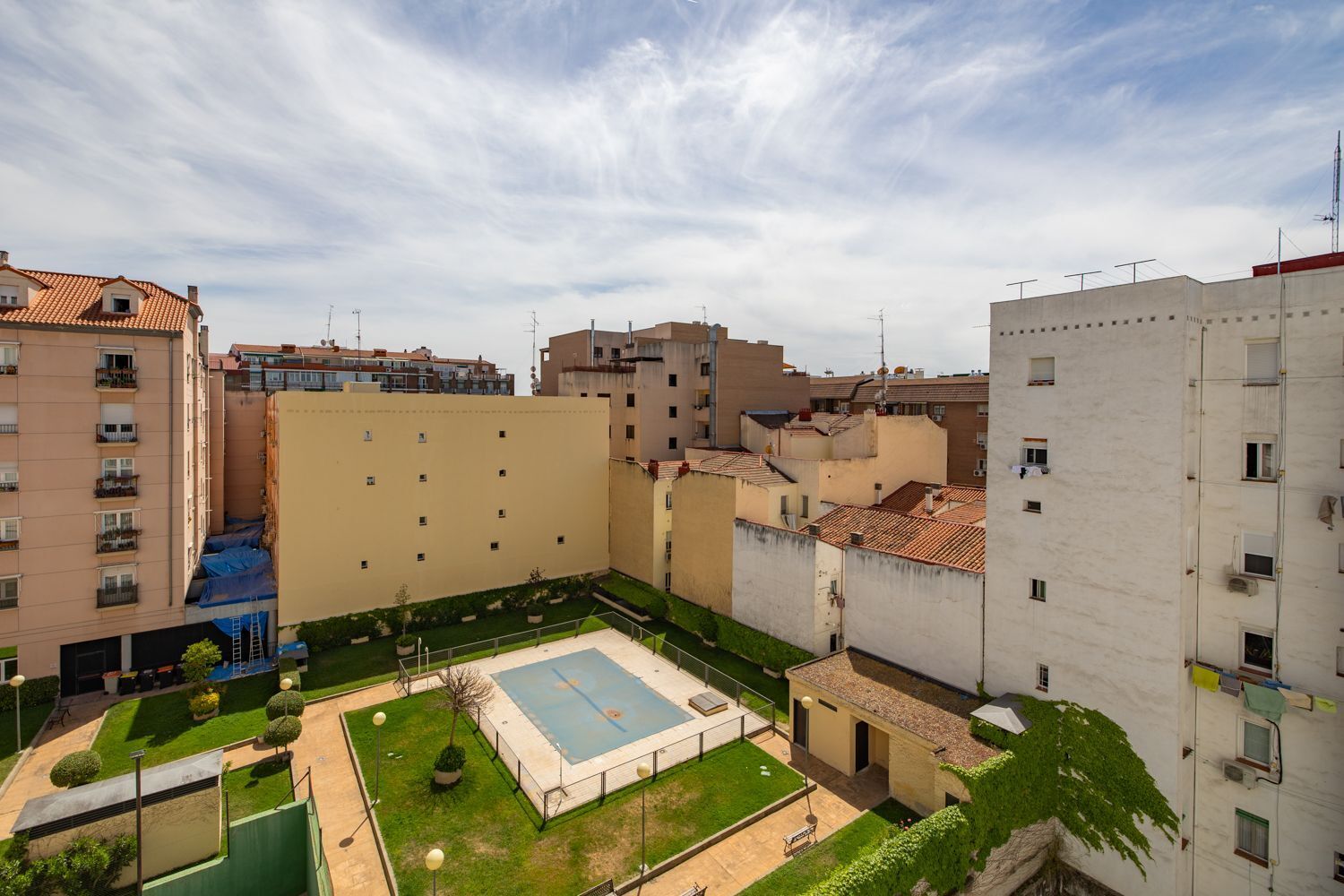 Piso en venta en calle De Los Pontones, Madrid 33/40